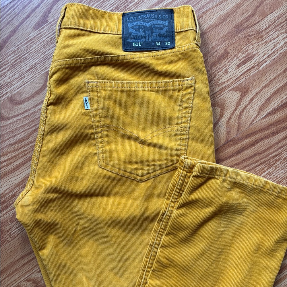 Levi's Men's Mustard Corduroy Pants